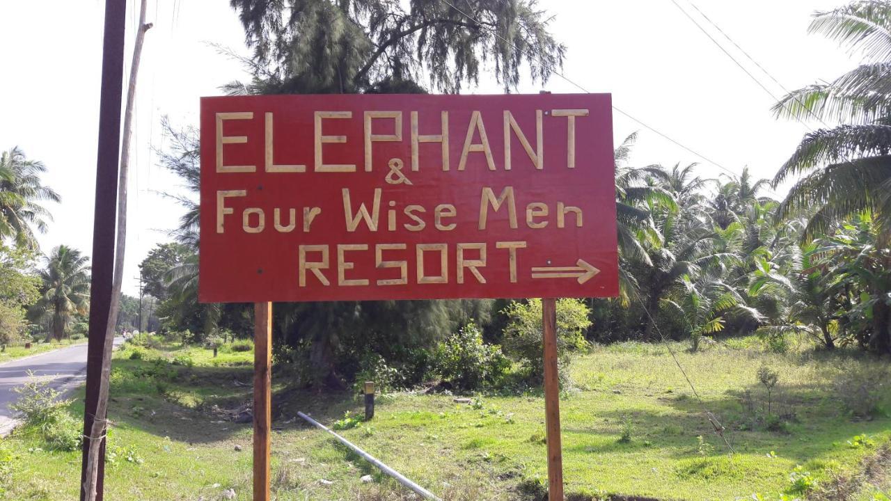 Elephant And Four Wise Men Resort Ram Nagar Bagian luar foto